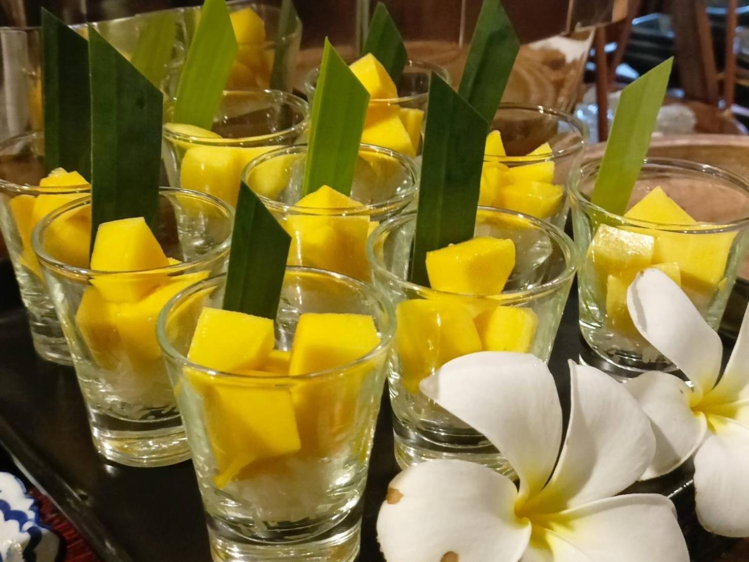 Wua Lai Boutique Hotel צ'יאנג מאי מראה חיצוני תמונה