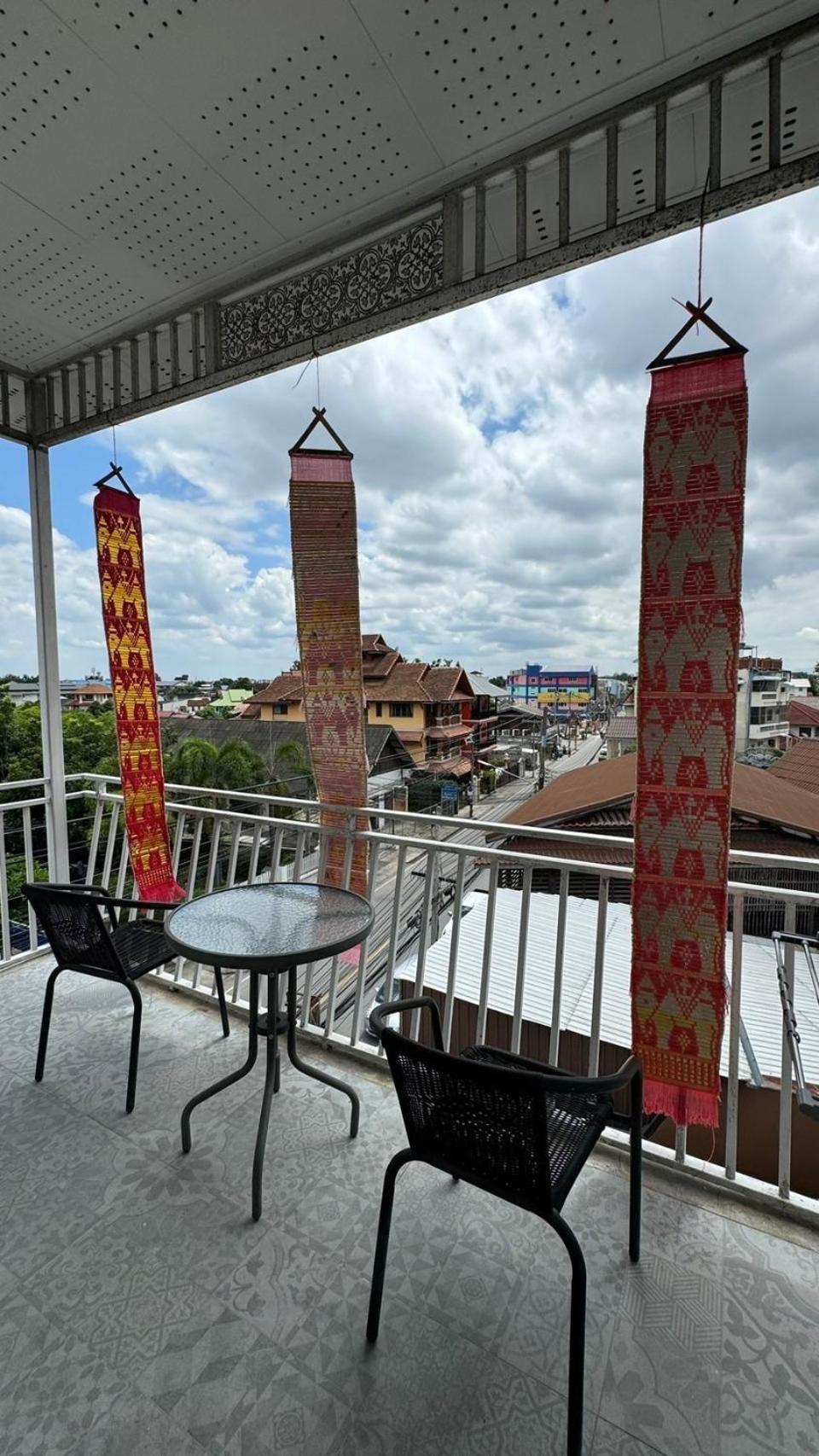 Wua Lai Boutique Hotel צ'יאנג מאי מראה חיצוני תמונה